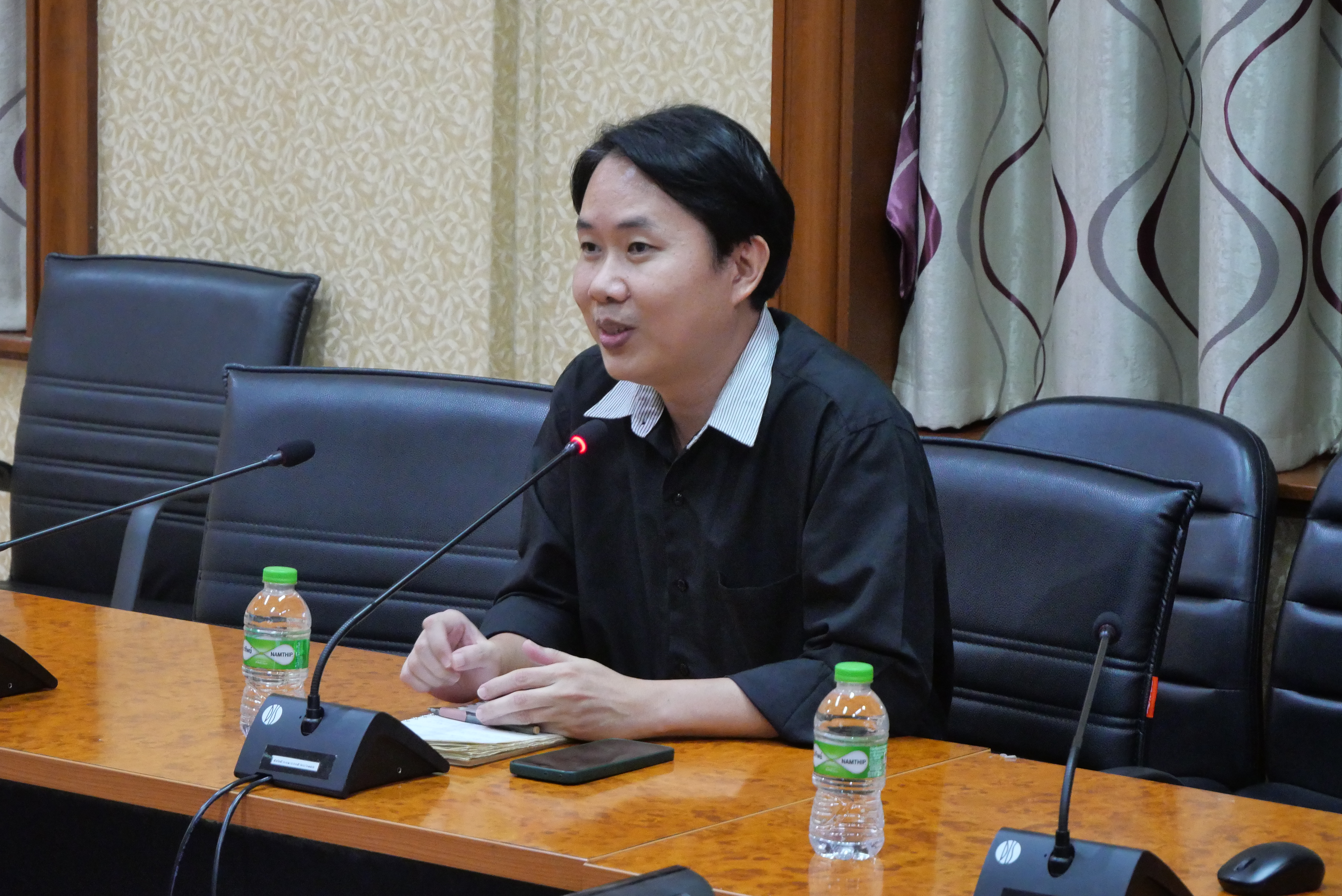 title - รองเลขาธิการ ส.ป.ก. ประชุมติดตามความก้าวหน้าการส่งเอกสารเบิกจ่ายผ่านระบบสารบรรณอิเล็กทรอนิกส์ (e-Office) ของสำนักบริหารกลาง 